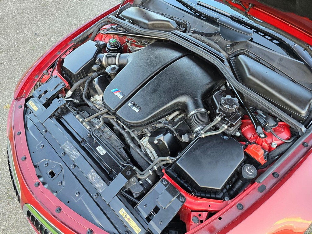 BMW M6 5.0 M6 Coupe 2005