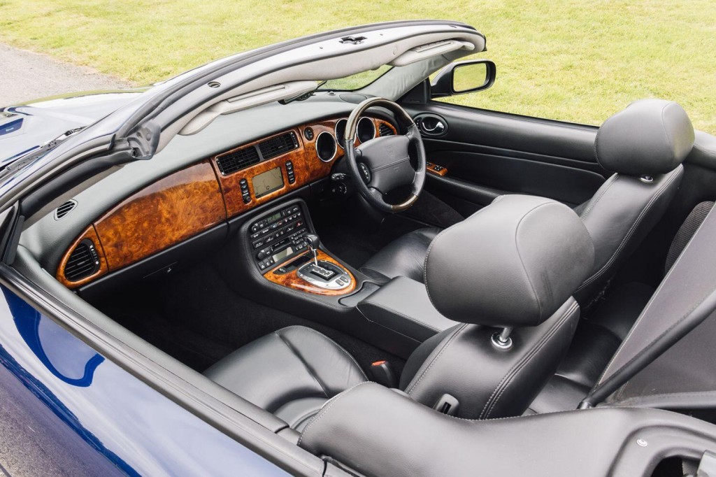 JAGUAR XKR 4.2 2004