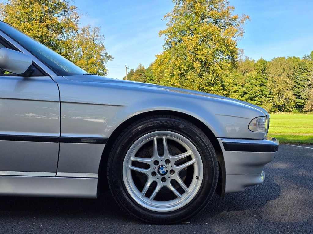BMW 7 SERIES 4.4 E38 740i M62 4.4 2001