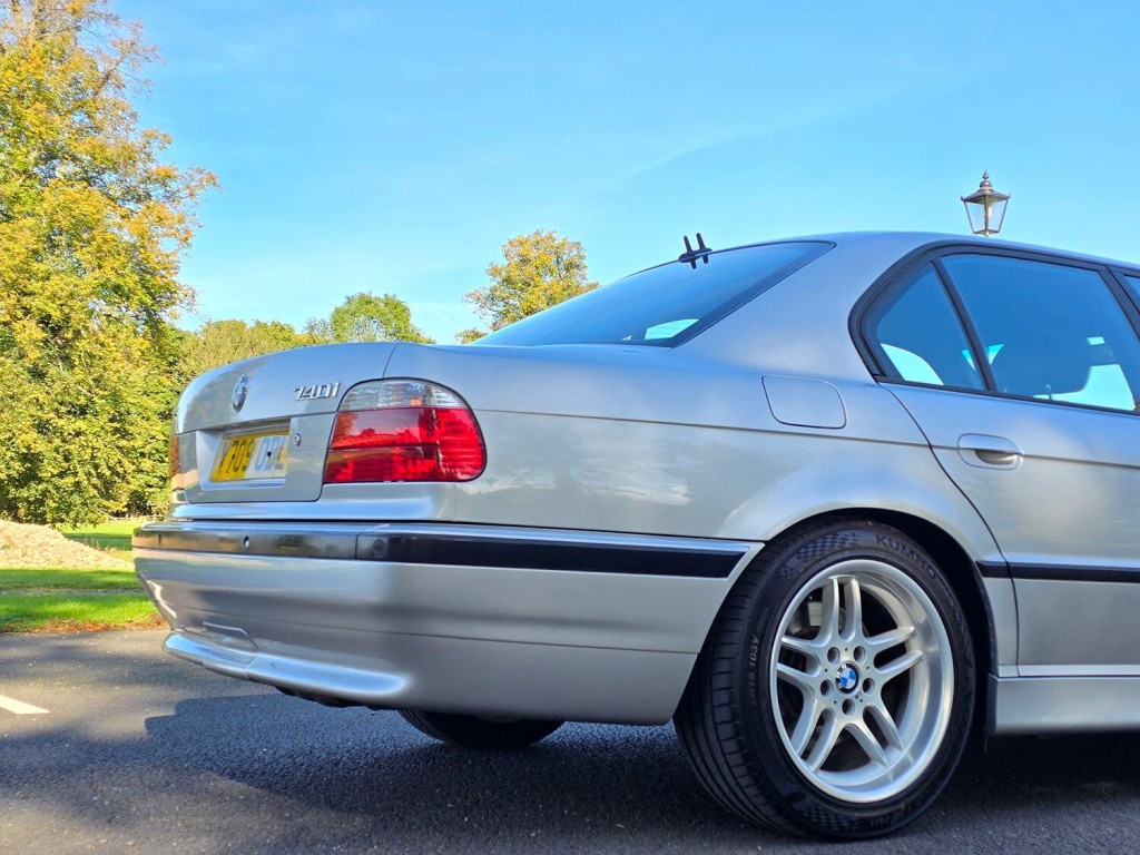 BMW 7 SERIES 4.4 E38 740i M62 4.4 2001