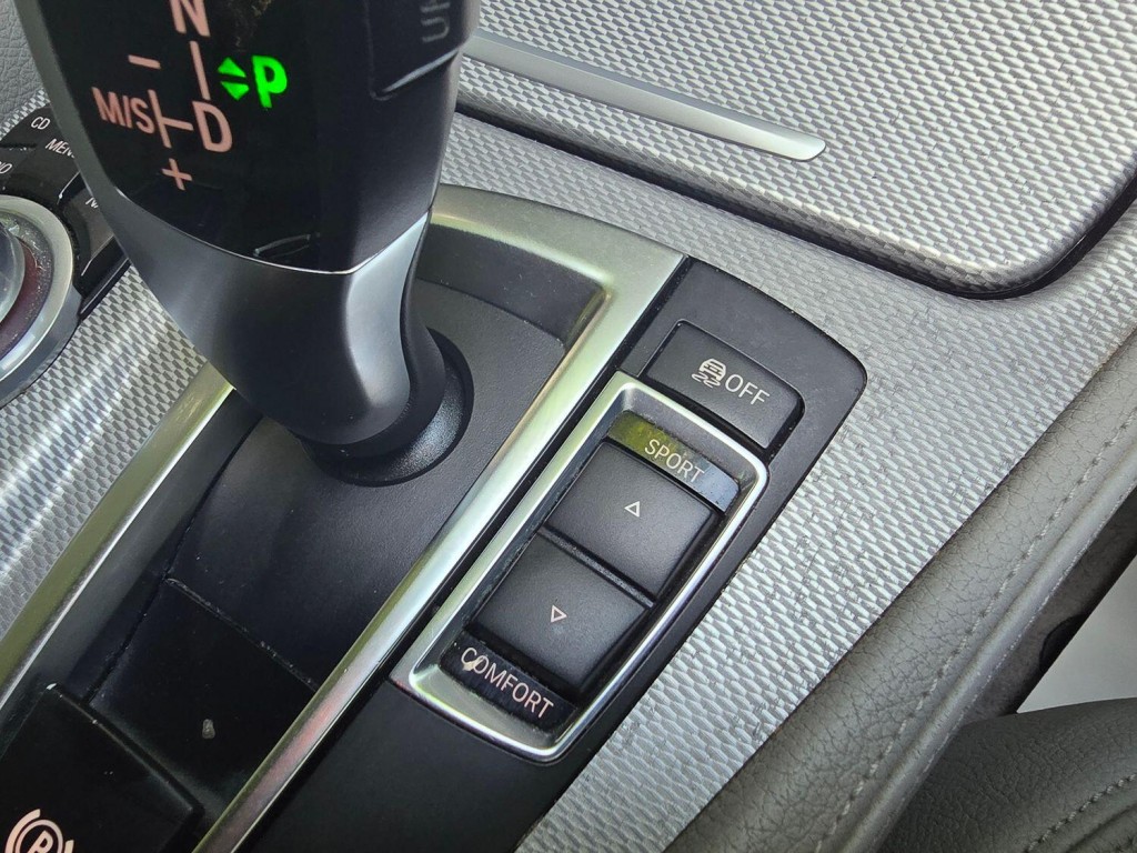 BMW 5 SERIES 3.0 530d M Sport Saloon 2012