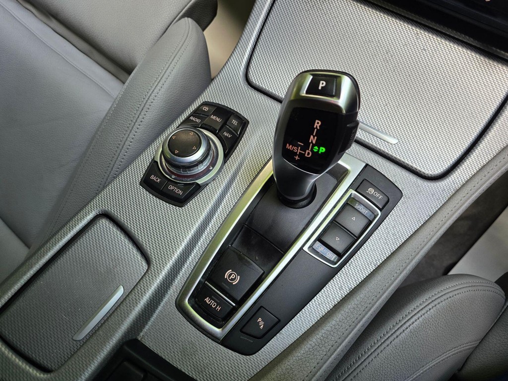 BMW 5 SERIES 3.0 530d M Sport Saloon 2012