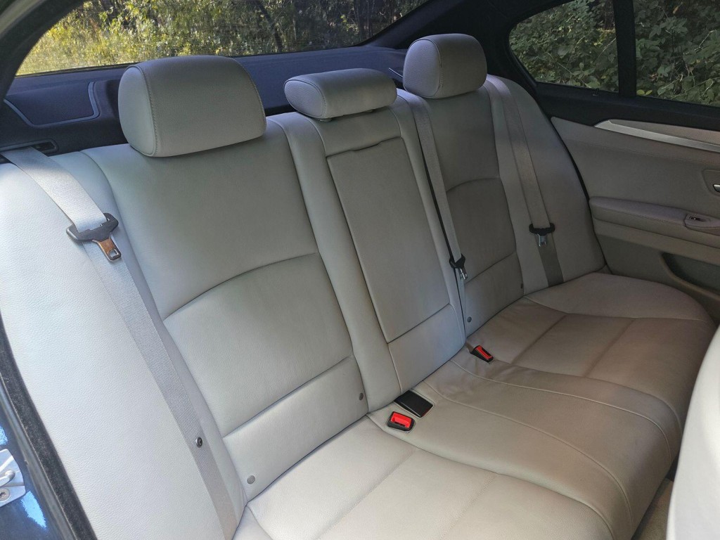BMW 5 SERIES 3.0 530d M Sport Saloon 2012