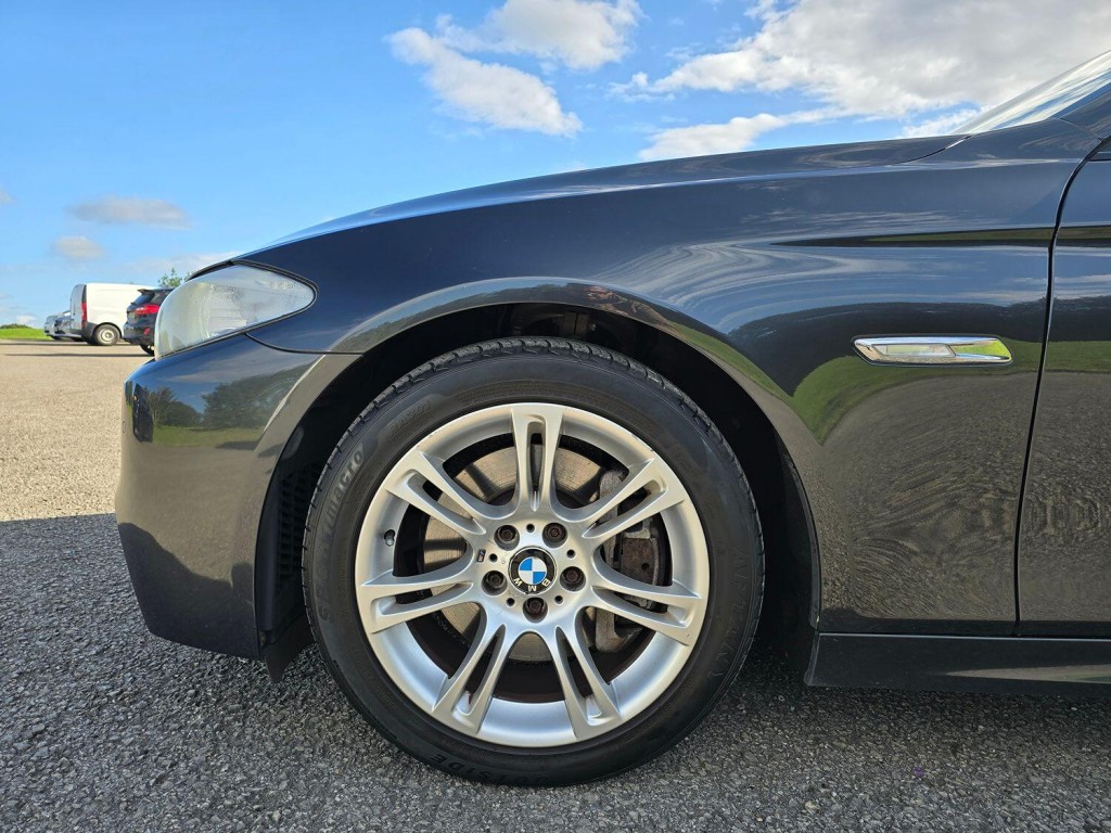 BMW 5 SERIES 3.0 530d M Sport Saloon 2012