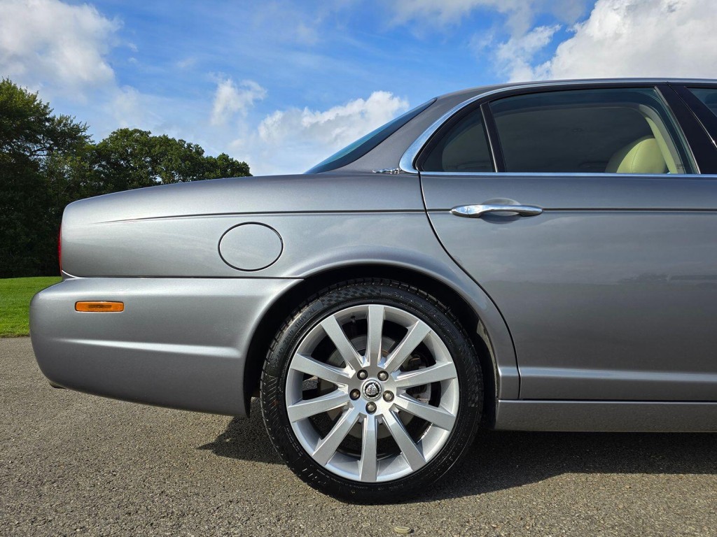 JAGUAR XJ 2.7 TDVi Executive 2009