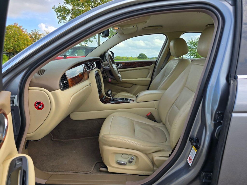 JAGUAR XJ 2.7 TDVi Executive 2009