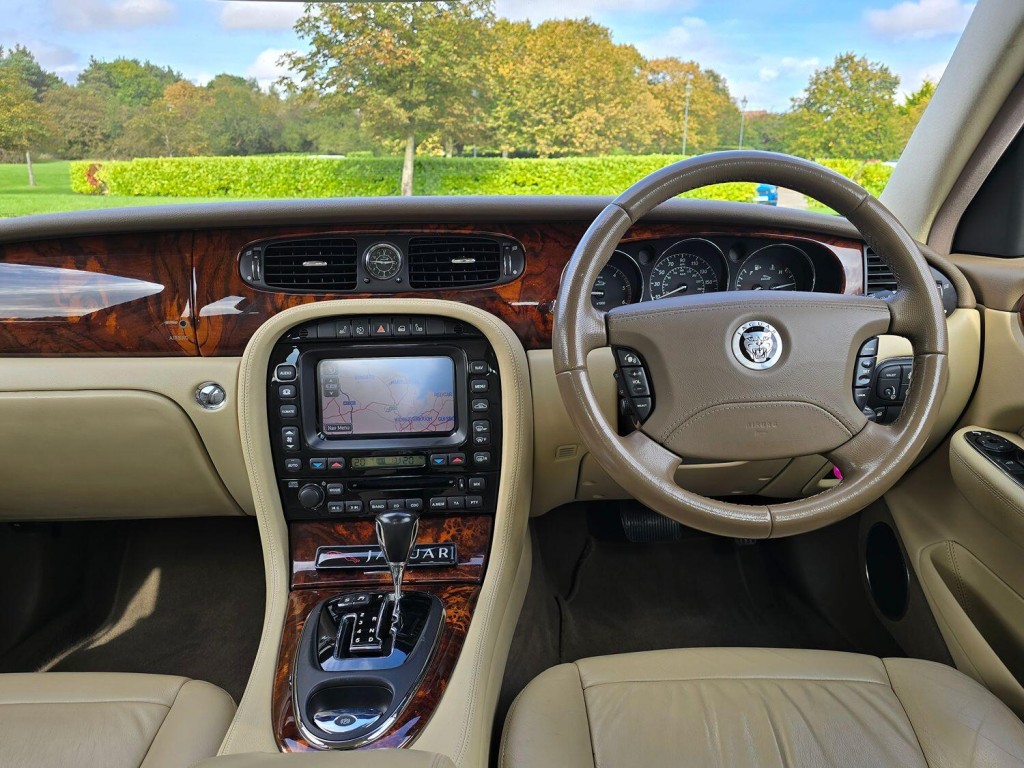 JAGUAR XJ 2.7 TDVi Executive 2009