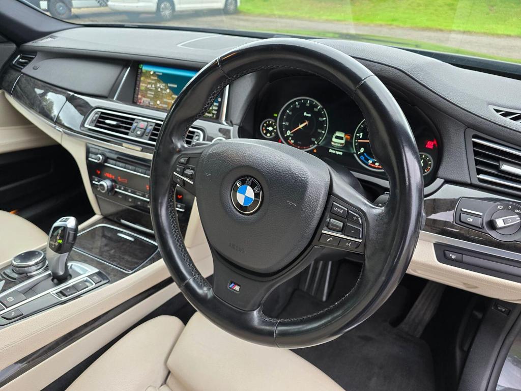 BMW 7 SERIES 3.0 730d M Sport Exclusive Saloon 2014
