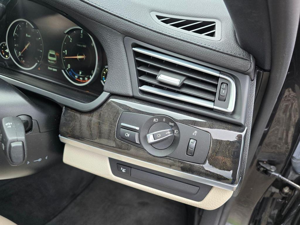 BMW 7 SERIES 3.0 730d M Sport Exclusive Saloon 2014