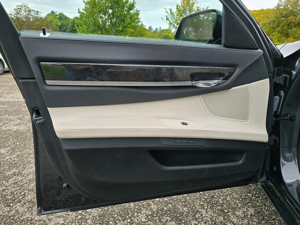 BMW 7 SERIES 3.0 730d M Sport Exclusive Saloon 2014