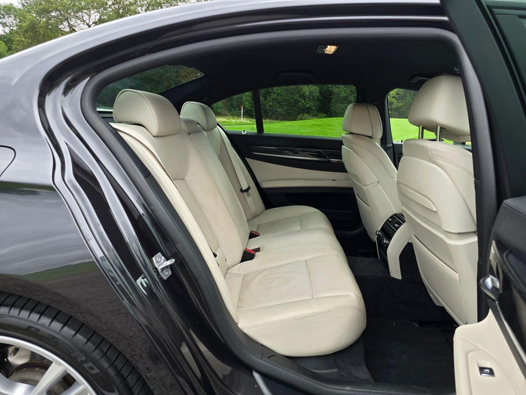 BMW 7 SERIES 3.0 730d M Sport Exclusive Saloon 2014