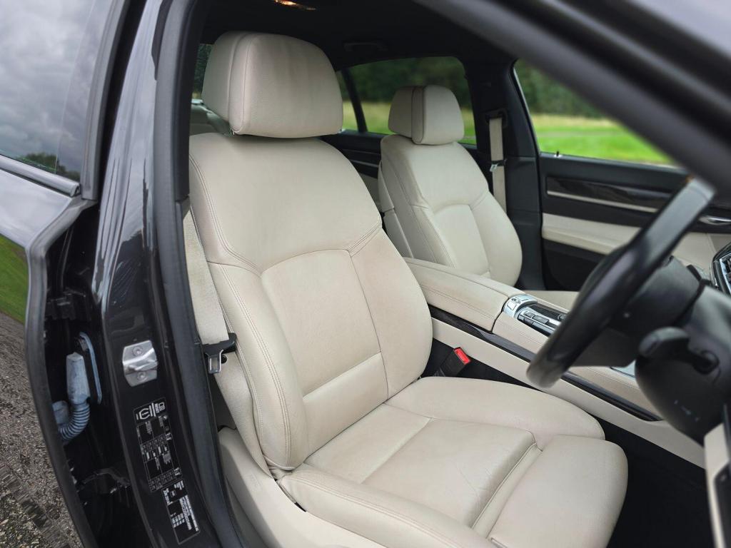 BMW 7 SERIES 3.0 730d M Sport Exclusive Saloon 2014