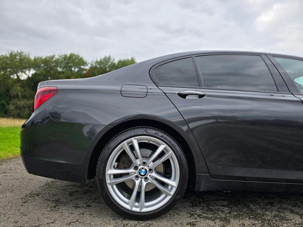 BMW 7 SERIES 3.0 730d M Sport Exclusive Saloon 2014