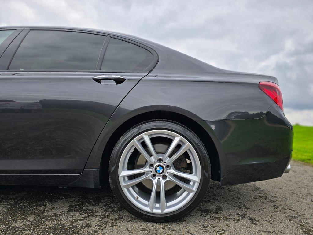 BMW 7 SERIES 3.0 730d M Sport Exclusive Saloon 2014