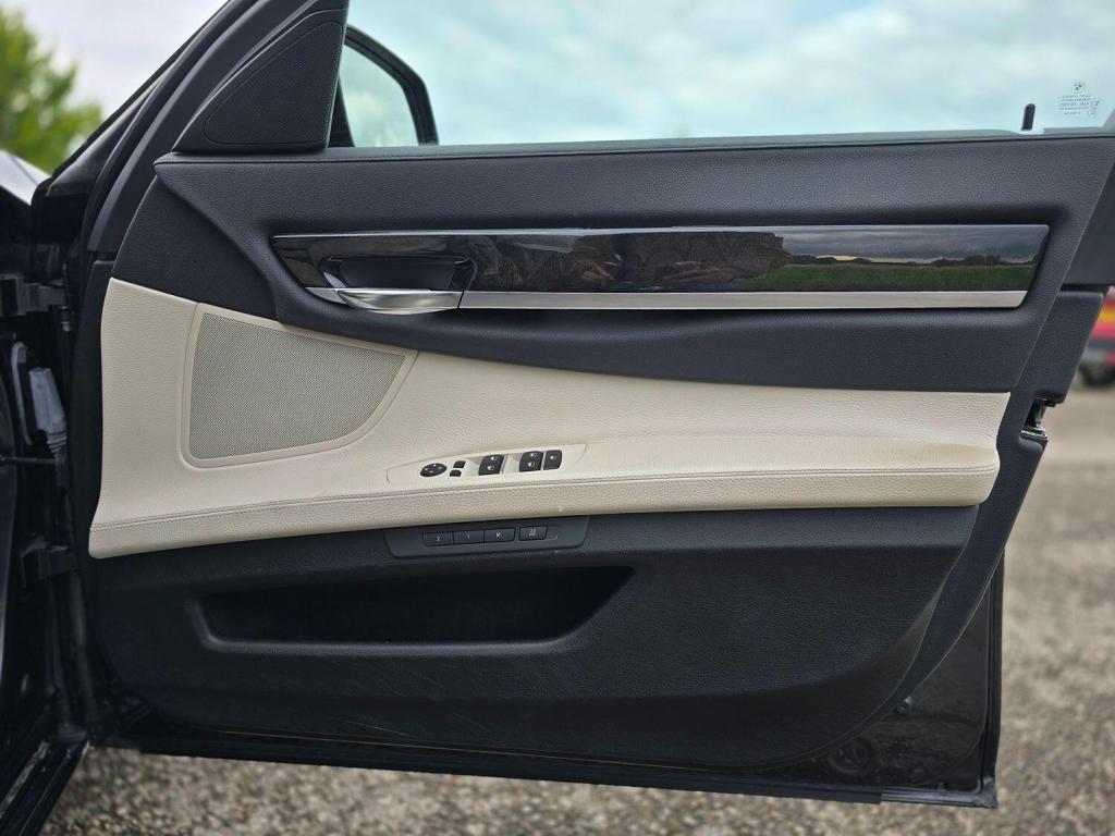 BMW 7 SERIES 3.0 730d M Sport Exclusive Saloon 2014