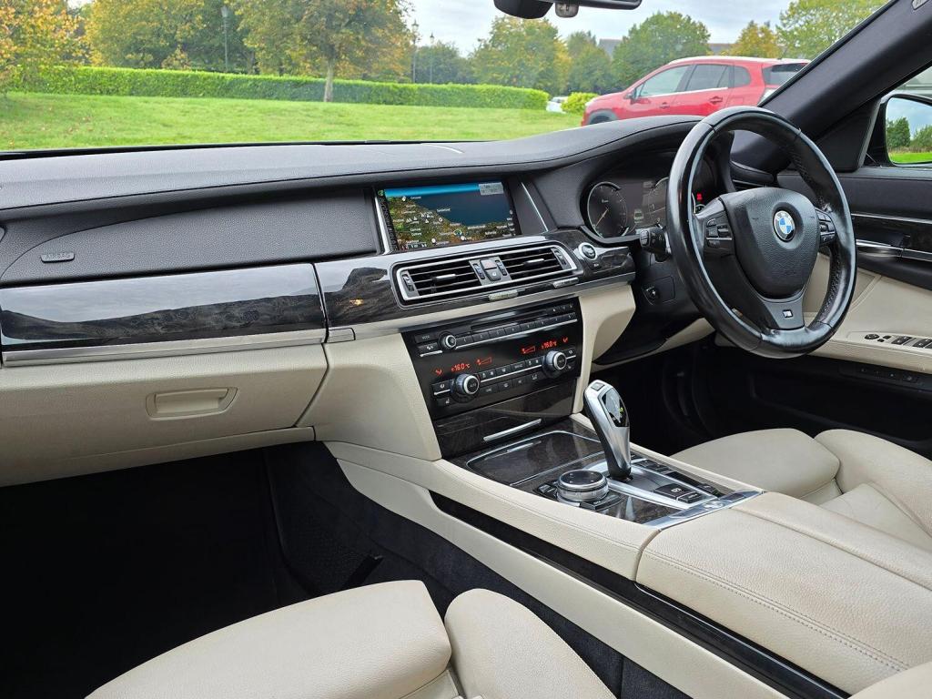 BMW 7 SERIES 3.0 730d M Sport Exclusive Saloon 2014
