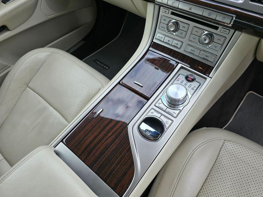 JAGUAR XF 3.0 d V6 Portfolio 2011