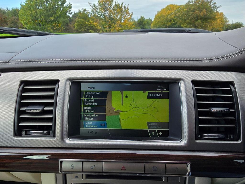 JAGUAR XF 3.0 d V6 Portfolio 2011