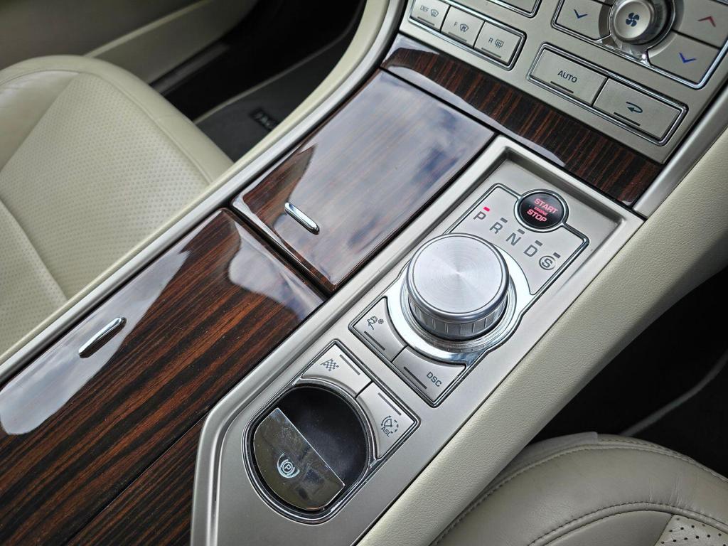 JAGUAR XF 3.0 d V6 Portfolio 2011