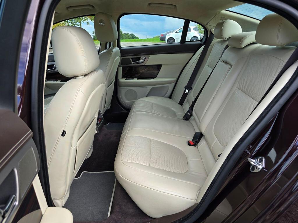 JAGUAR XF 3.0 d V6 Portfolio 2011