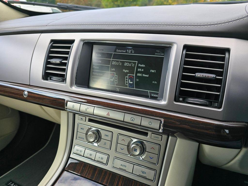 JAGUAR XF 3.0 d V6 Portfolio 2011