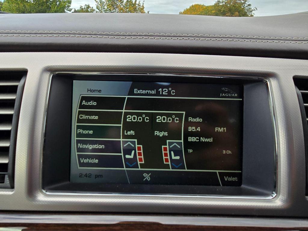 JAGUAR XF 3.0 d V6 Portfolio 2011