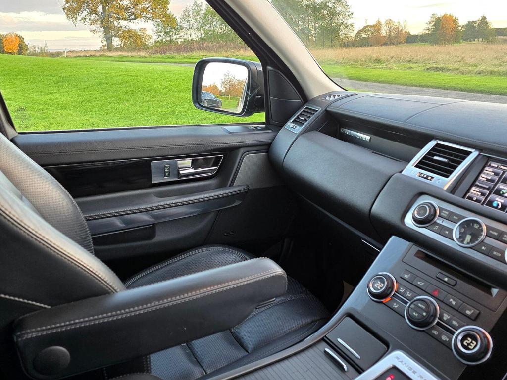 LAND ROVER RANGE ROVER SPORT 3.0 SD V6 HSE 2013