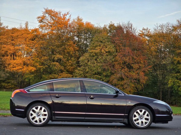 View CITROEN C6 2.7 HDi V6 Exclusive