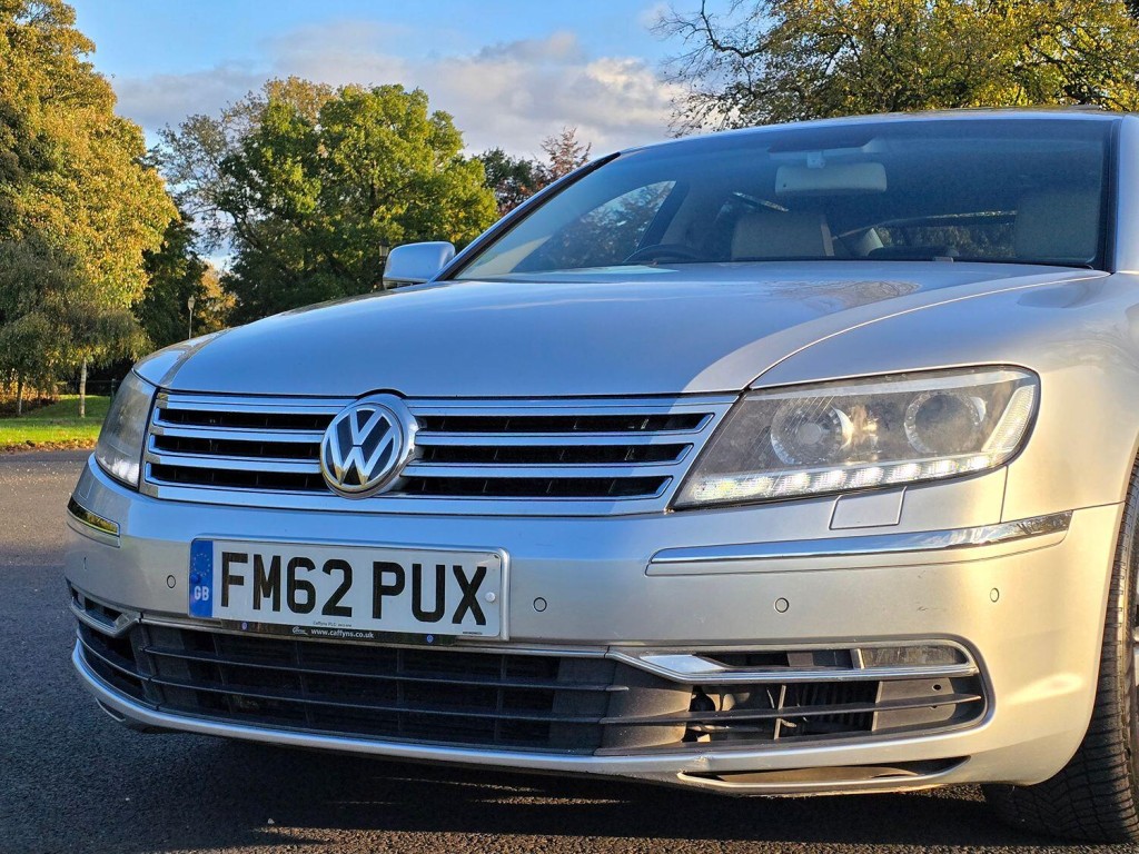 VOLKSWAGEN PHAETON 3.0 TDI CR V6 LWB 4Motion 2012