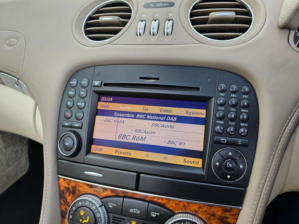 MERCEDES-BENZ SL 5.5 SL500 2010