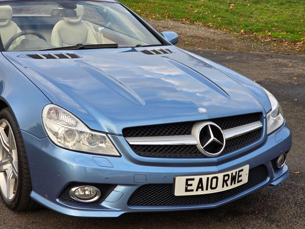 MERCEDES-BENZ SL 5.5 SL500 2010