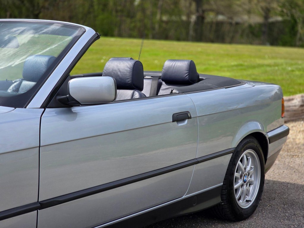 BMW 3 SERIES  1998