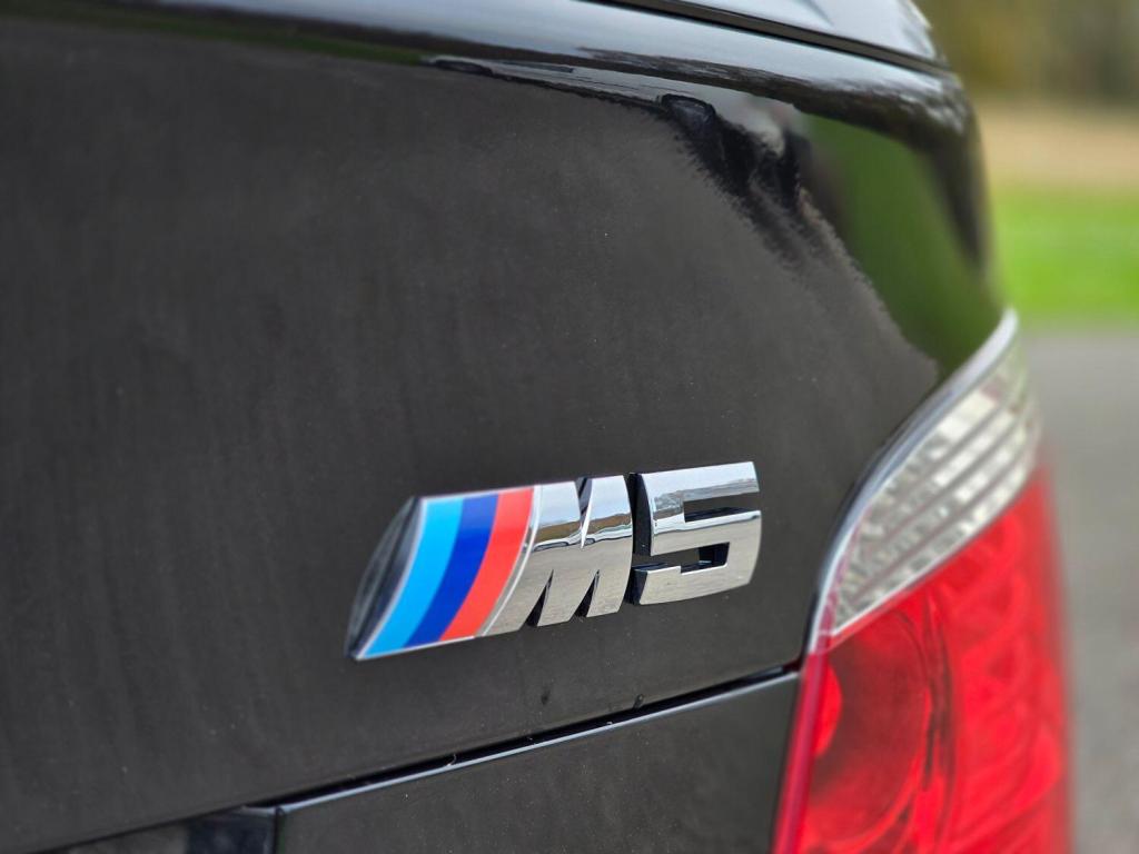 BMW M5 5.0 M5 Saloon 2008