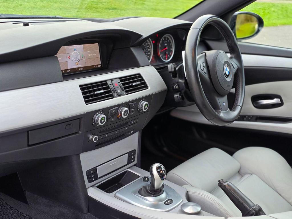 BMW M5 5.0 M5 Saloon 2008