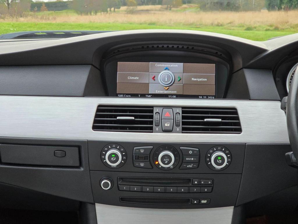 BMW M5 5.0 M5 Saloon 2008