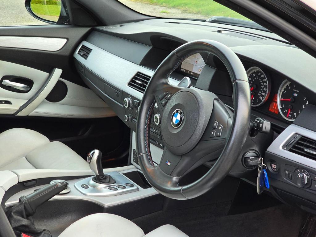 BMW M5 5.0 M5 Saloon 2008
