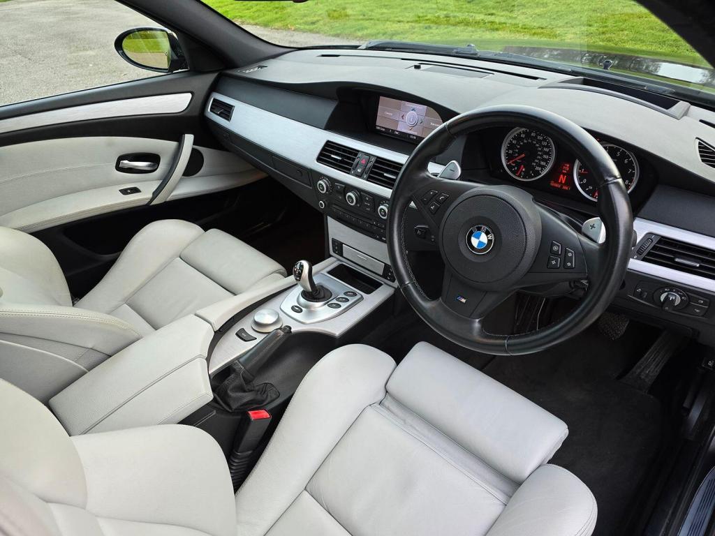 BMW M5 5.0 M5 Saloon 2008