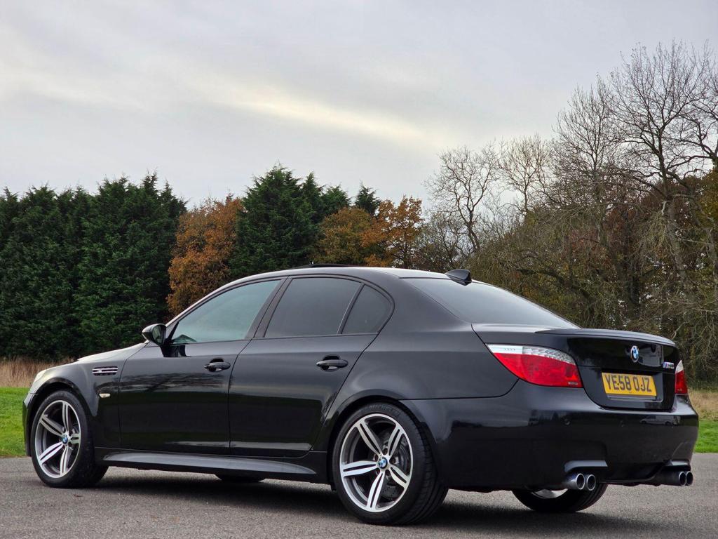 BMW M5 5.0 M5 Saloon 2008