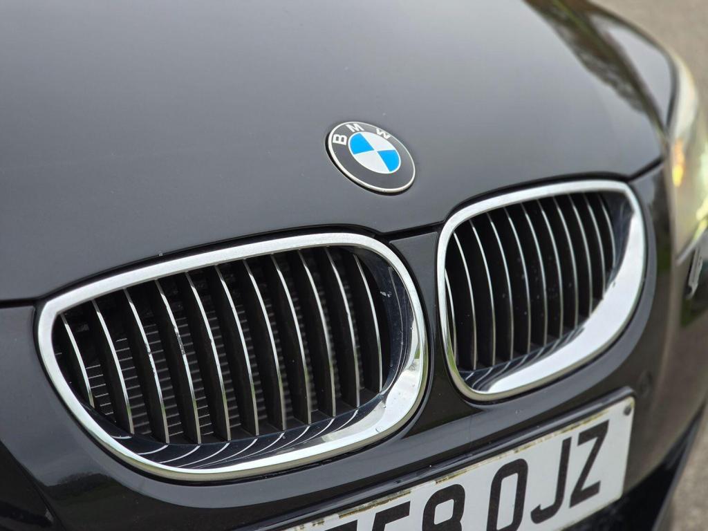 BMW M5 5.0 M5 Saloon 2008