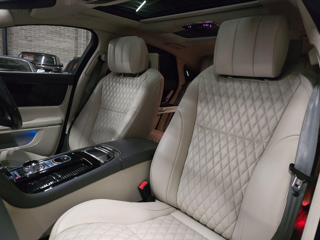 JAGUAR XJ 3.0 d V6 Autobiography 2016