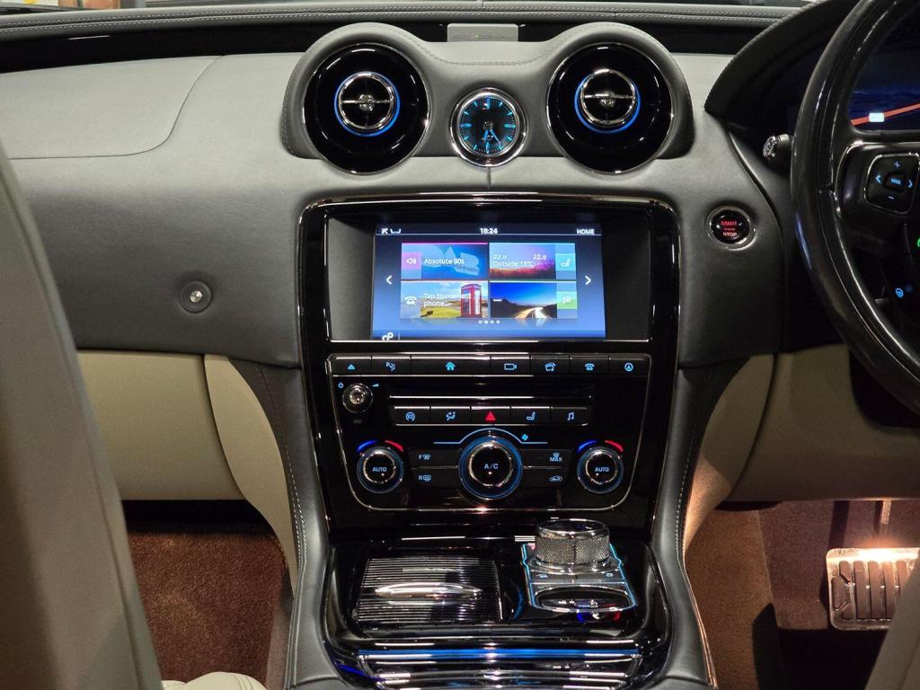 JAGUAR XJ 3.0 d V6 Autobiography 2016