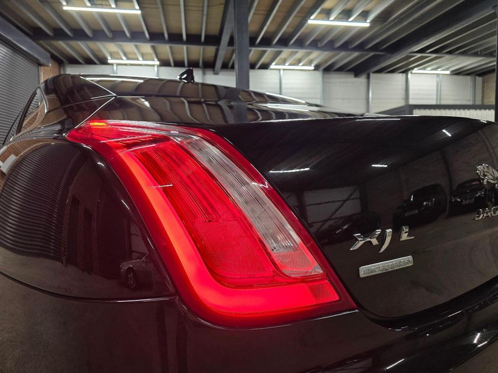 JAGUAR XJ 3.0 d V6 Autobiography 2016