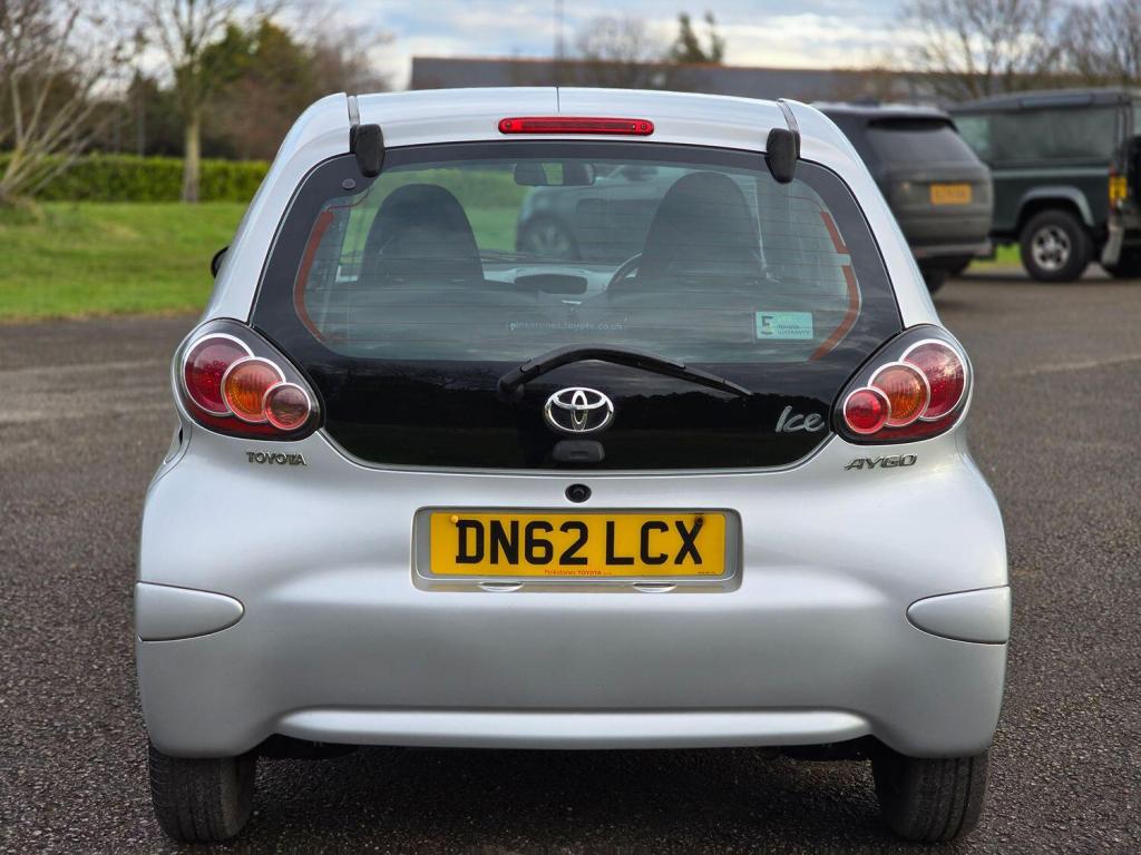 TOYOTA AYGO 1.0 VVT-i Ice 2012