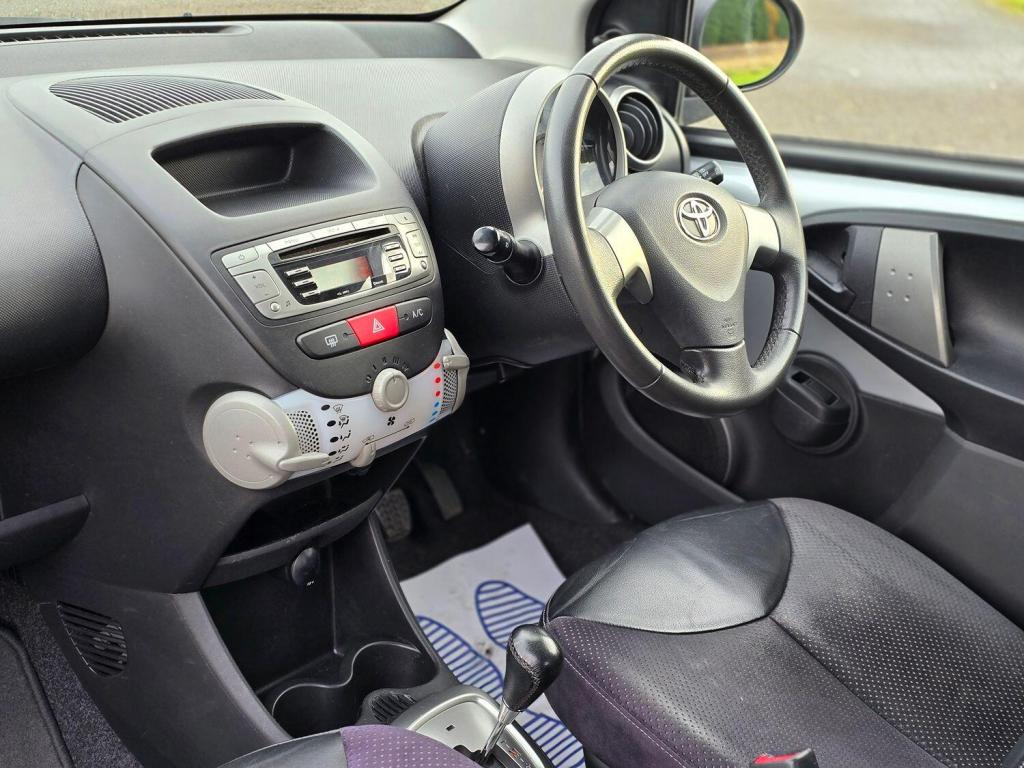 TOYOTA AYGO 1.0 VVT-i Ice 2012