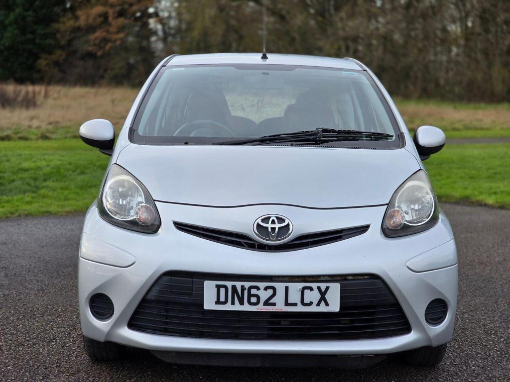 TOYOTA AYGO 1.0 VVT-i Ice 2012