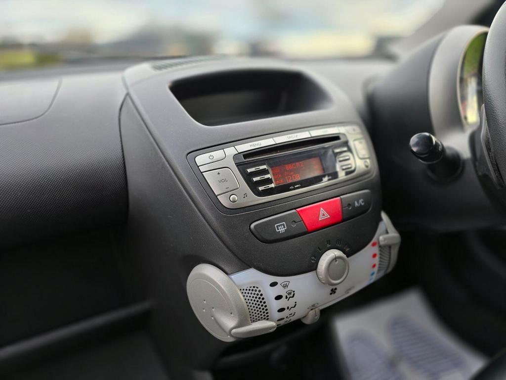 TOYOTA AYGO 1.0 VVT-i Ice 2012