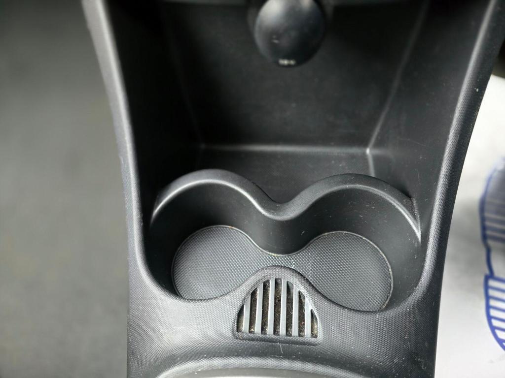 TOYOTA AYGO 1.0 VVT-i Ice 2012