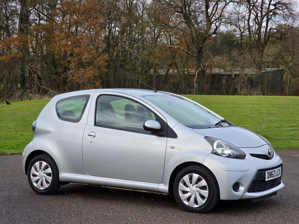 TOYOTA AYGO 1.0 VVT-i Ice 2012