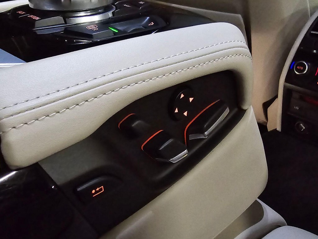 BMW 7 SERIES 3.0 730Ld SE Saloon 2013