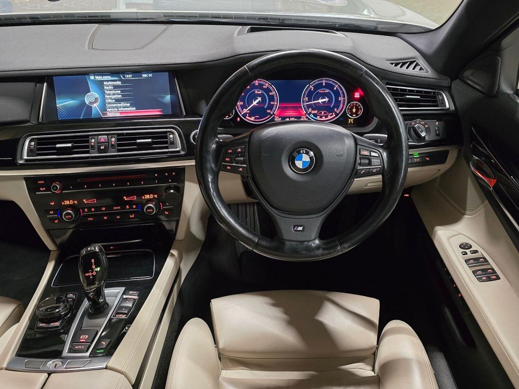 BMW 7 SERIES 3.0 730Ld SE Saloon 2013